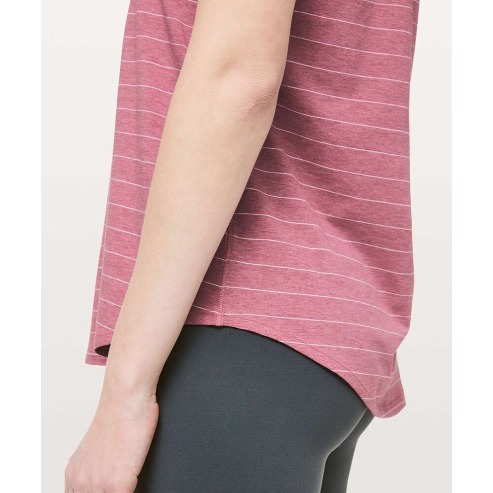 Lululemon Love V-Neck Curved Hem Athleisure Pima Cotton Short Sleeve Tee Shirt 6 - Picture 5 of 9